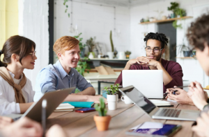 解决分支机构人事档案混乱：集团型企业统一管理的 3 个核心方法