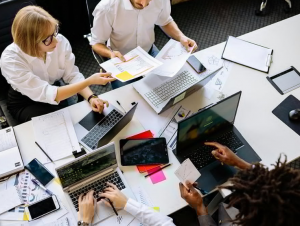 EHR系统主要干什么的？一文读懂电子化人力资源管理系统的核心价值